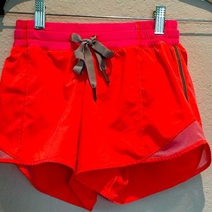 Lululemon hotty hot low rise shorts